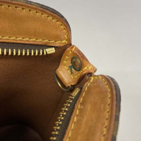 LOUIS VUITTON Brown Monogram Shoulder Bag - Picture 9 of 12